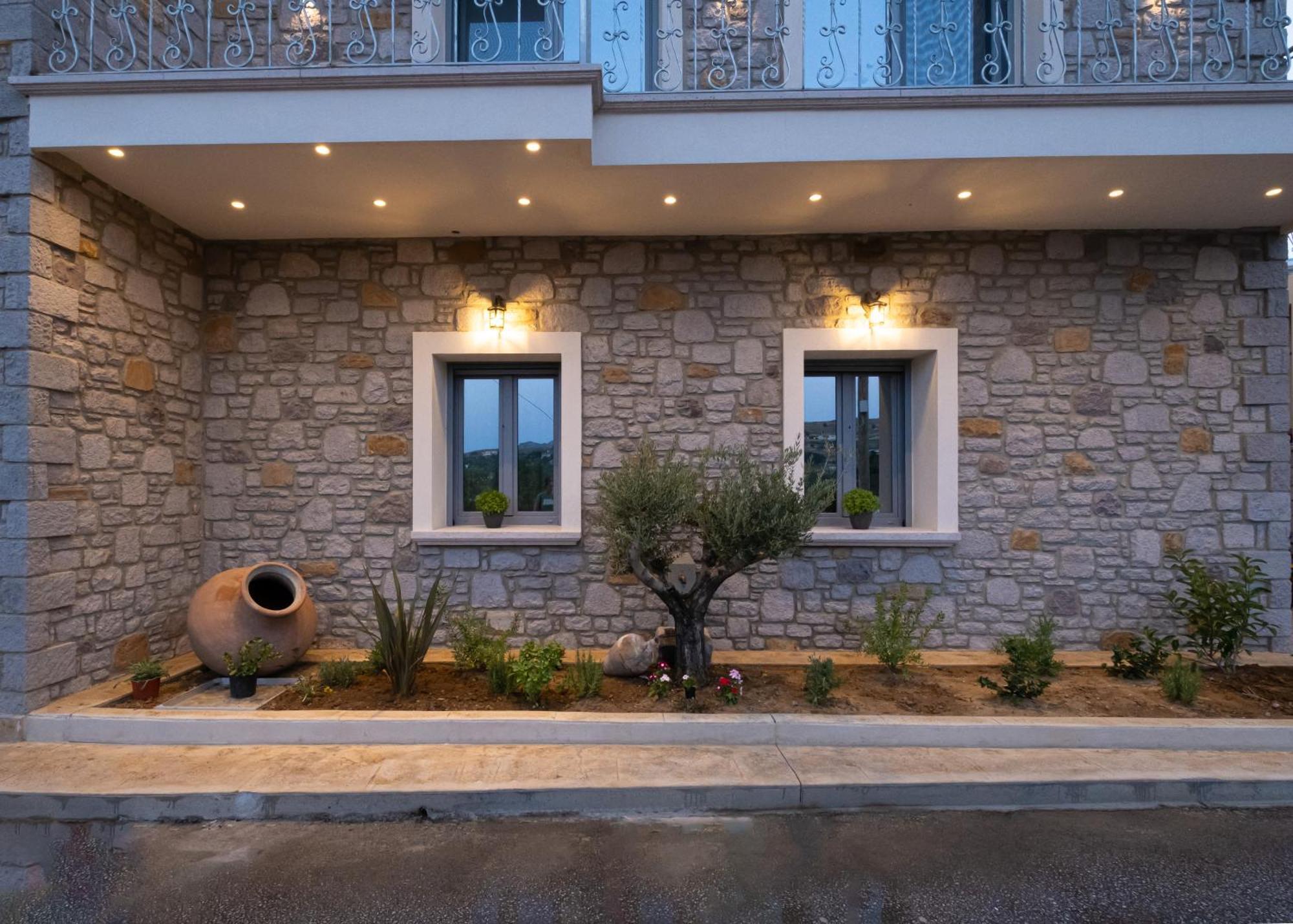 Zeus & Emmanuil Luxury Houses มิรินา ภายนอก รูปภาพ